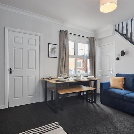 Cosy 3-Bedroom House In Seaham - Street Parking 外观 照片