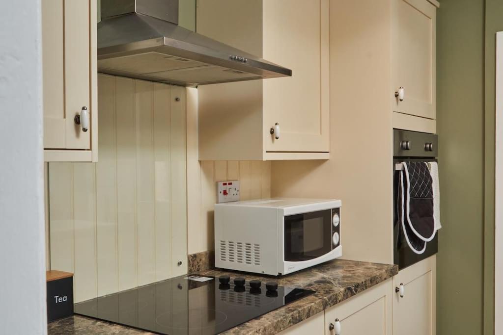Cosy 3-Bedroom House In Seaham - Street Parking 外观 照片